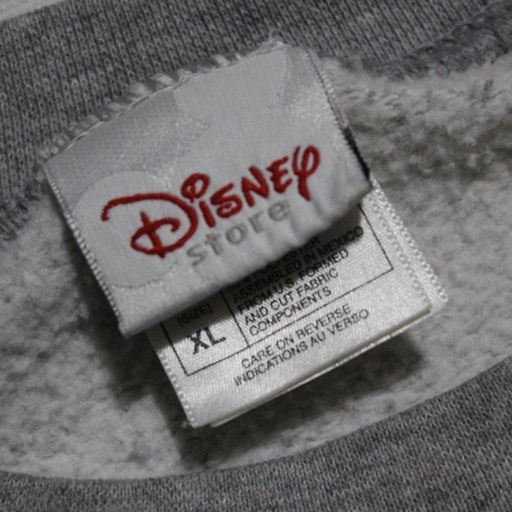 Mens Vintage Y2K Winnie the Pooh Graphic Crewneck Sweatshirt - Picture 4 of 6